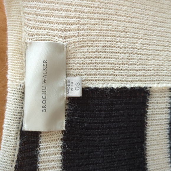 Brochu Walker*Revolve* Drape Front City Knit Alpaca Poncho O/S fits all - Picture 6 of 7